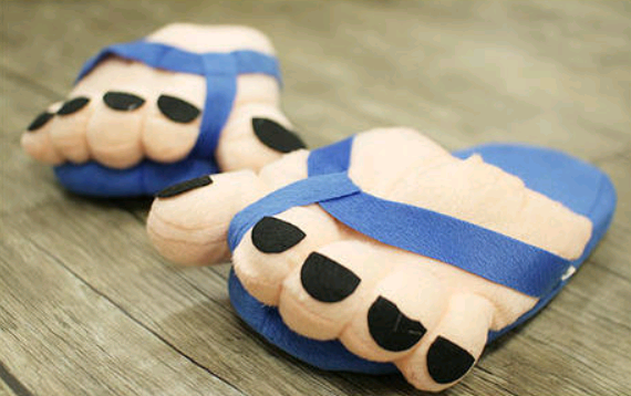 Winter men and women cute five-finger toe big feet cartoon thick all-inclusive with cotton slippers couple shoes